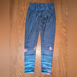 Danskin Now Woman's Medium Leggings